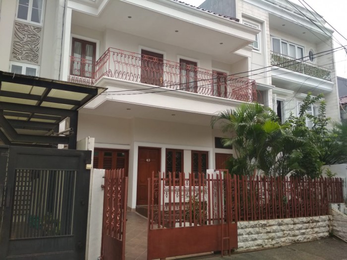 Rumah Disewakan di Pondok Indah Jakarta Selatan